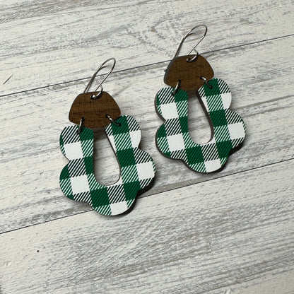 White & Green Plaid Dangle - G | St. Patrick’s Day Earrings